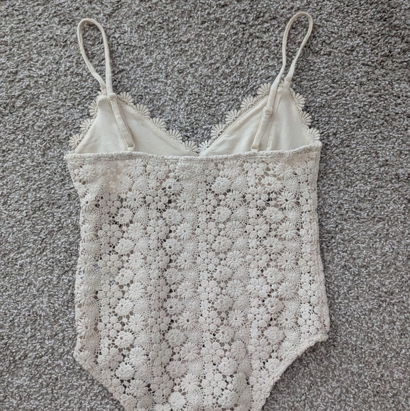 H&M Crocheted Lace Bodysuit - Picture 6 of 6